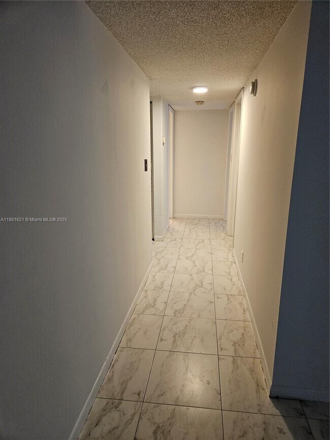 Building Photo - 11131 Royal Palm Blvd