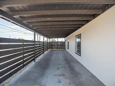 Building Photo - "Updated 3-Bedroom, 2-Bath SOLAR Home in Yuma"