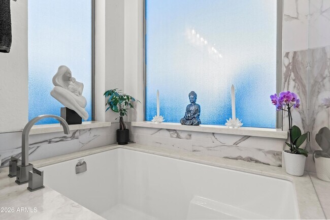 Building Photo - 7716 E Phantom Way