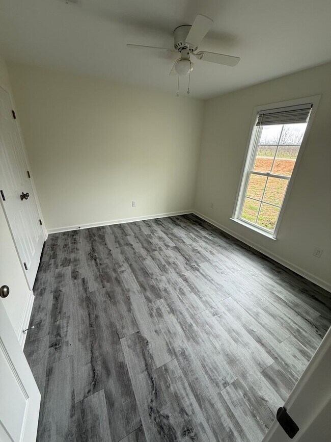 Building Photo - Brand New Build!