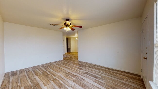 Building Photo - ALL TILE DUPLEX IN NOLANVILLE! RENT $1,295...