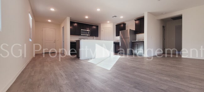 Building Photo - 1543 E Inouye Dr