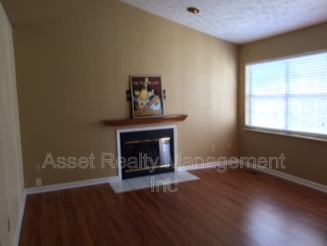 Building Photo - 4756 Brierley Dr