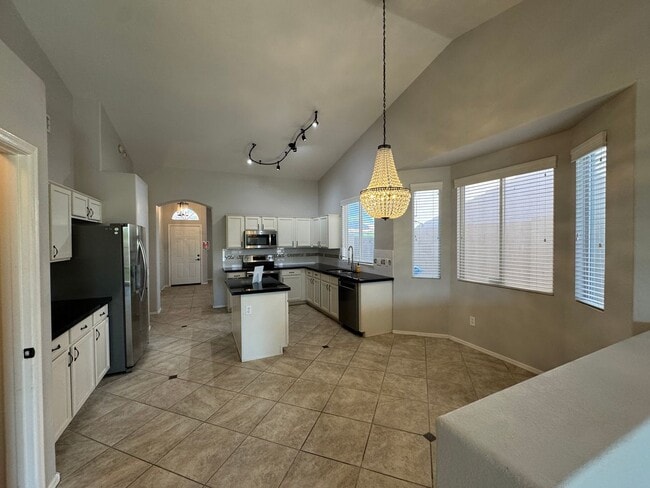 Building Photo - 4 Bedroom Home W/ Pool Available in Tatum ...