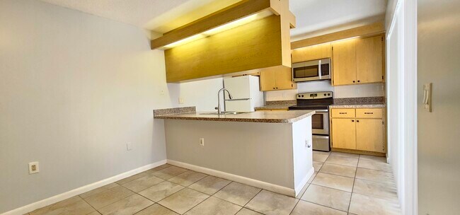 Building Photo - 539 Green Springs Pl