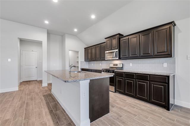 Building Photo - 5909 Lovills Crk St