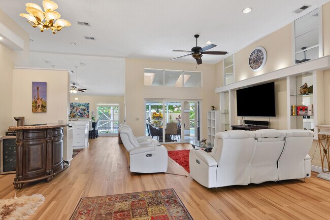 Building Photo - 348 Eagleton Golf Dr