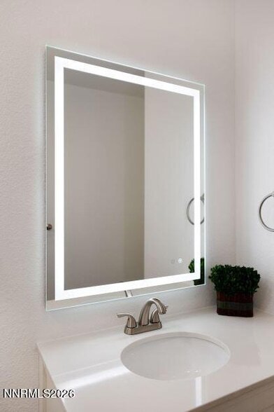 Building Photo - 309 4th St