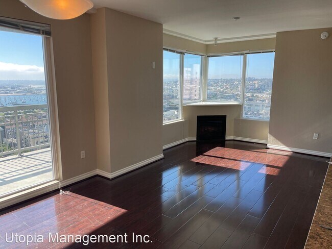 Building Photo - 2 br, 2 bath House - 300 W. Beech Street #...
