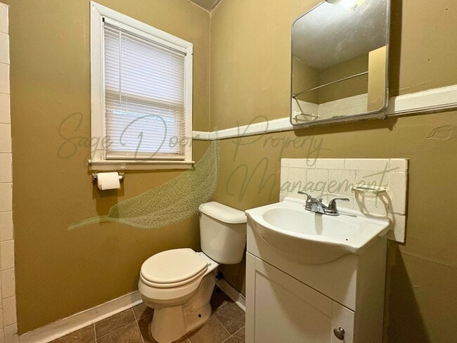 Building Photo - DUPLEX IN INDEPENDENCE!!!!