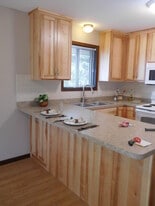 Building Photo - 511 Madison St