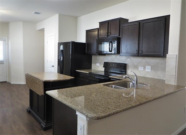 Building Photo - 400 Major Lee Ln