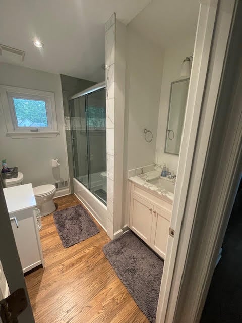Building Photo - 360 Elden Dr NE