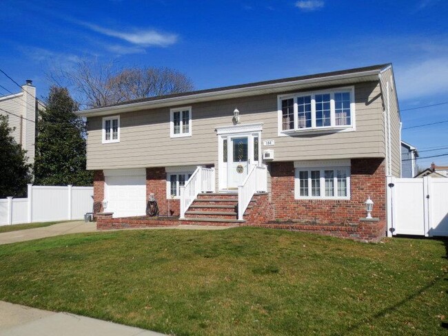 Primary Photo - 154 Granada Pkwy