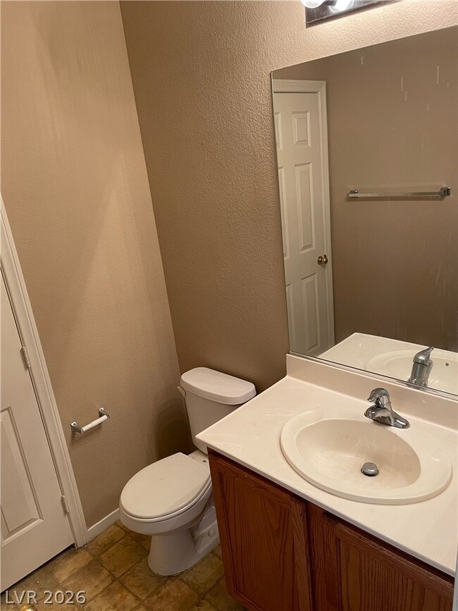 Building Photo - 3753 Hollycroft Dr