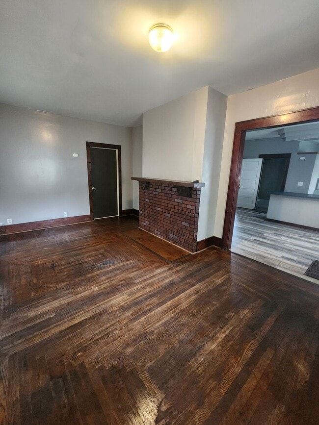 Building Photo - 417 Taylor Ave