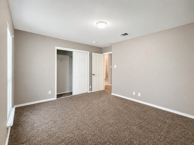 Building Photo - 9430 Anderson Way