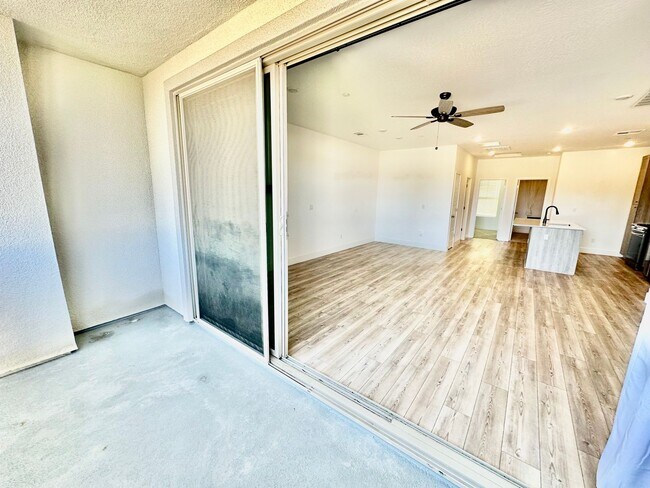 Building Photo - Newly Built Clovis 3/2