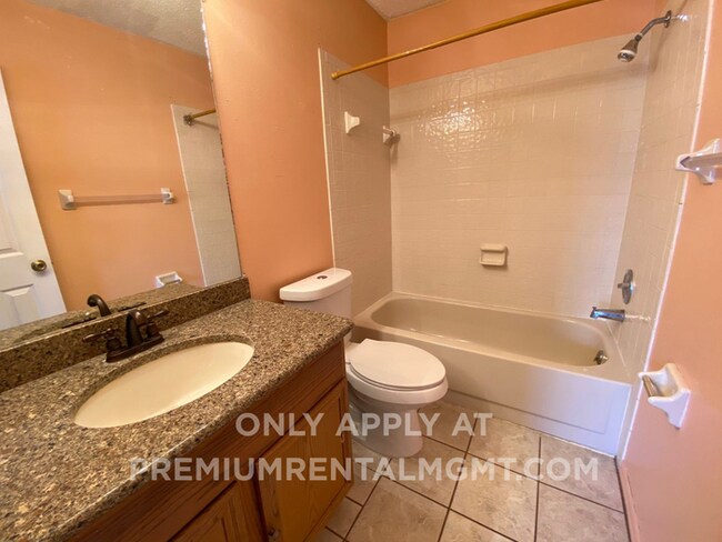 Building Photo - 1605 Shady Ridge Ct