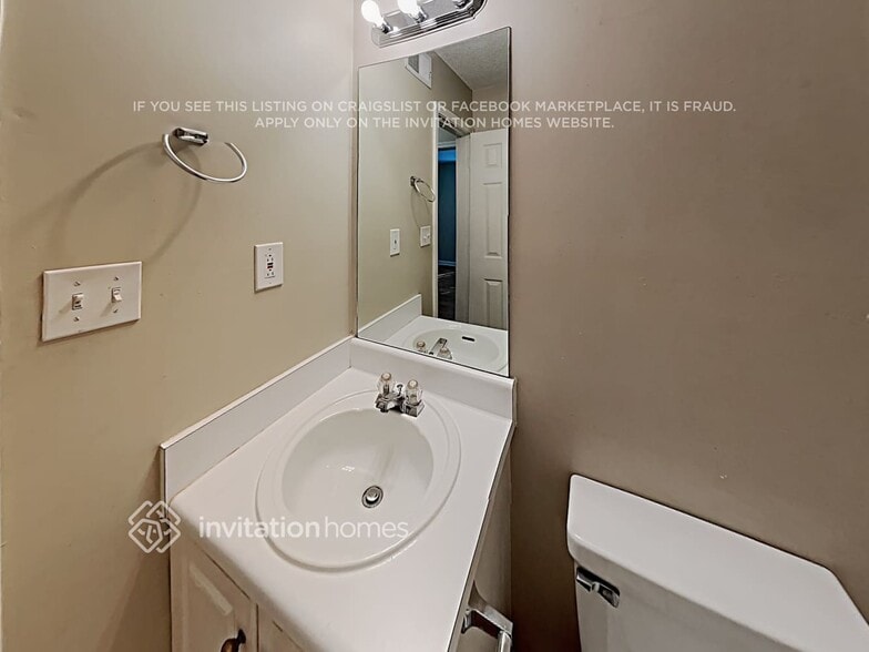 Building Photo - 121 Brookhaven Ln