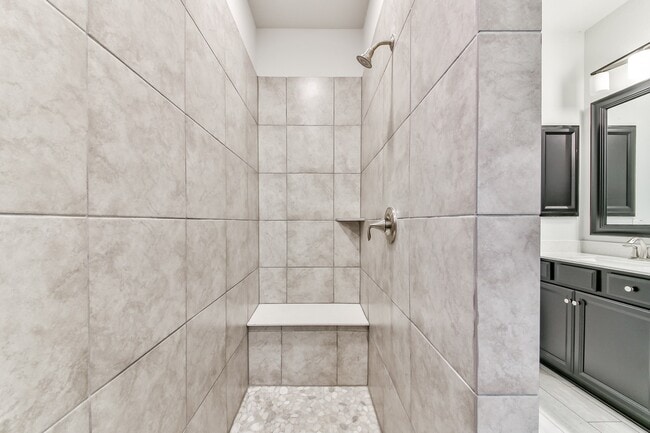 Building Photo - 11731 Tranquility Summit Dr