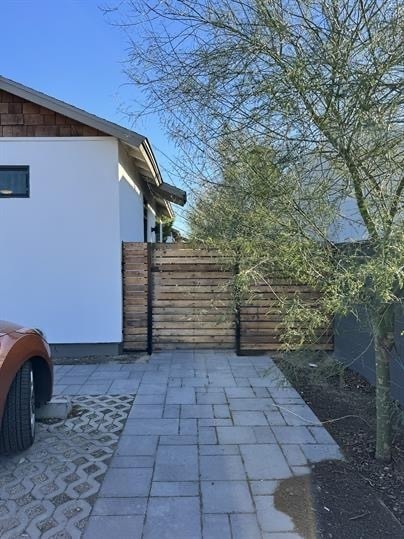 Building Photo - Modern 1 Bedroom Duplex located in the heart of the Garfield Arts District