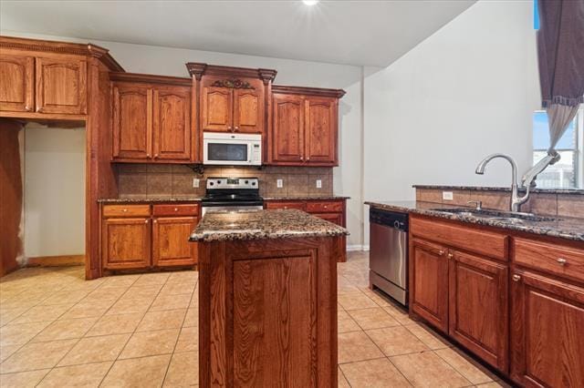 Building Photo - 1206 Antoinette Dr