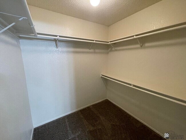 Building Photo - 7806 E Topeka Pl