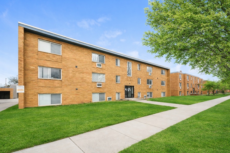 Interior Photo - Fulton Flats North