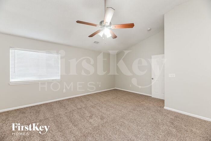 Building Photo - 222 Ponderosa Dr