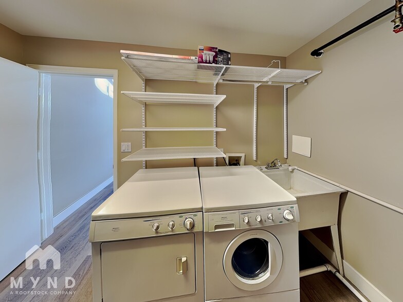 Building Photo - 1515 N Ogden St