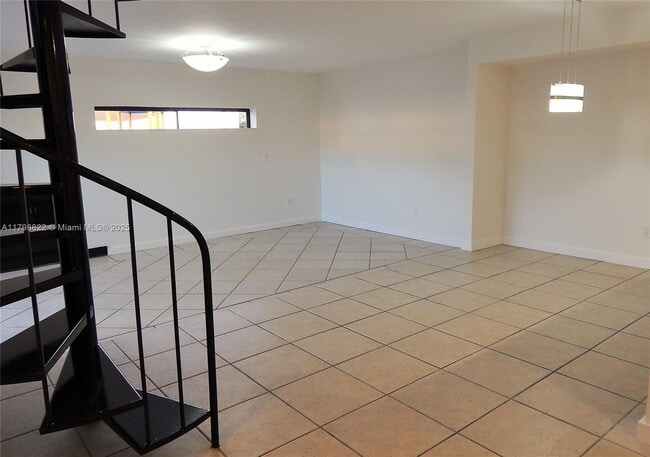 Building Photo - 3115 SW 27th Ave