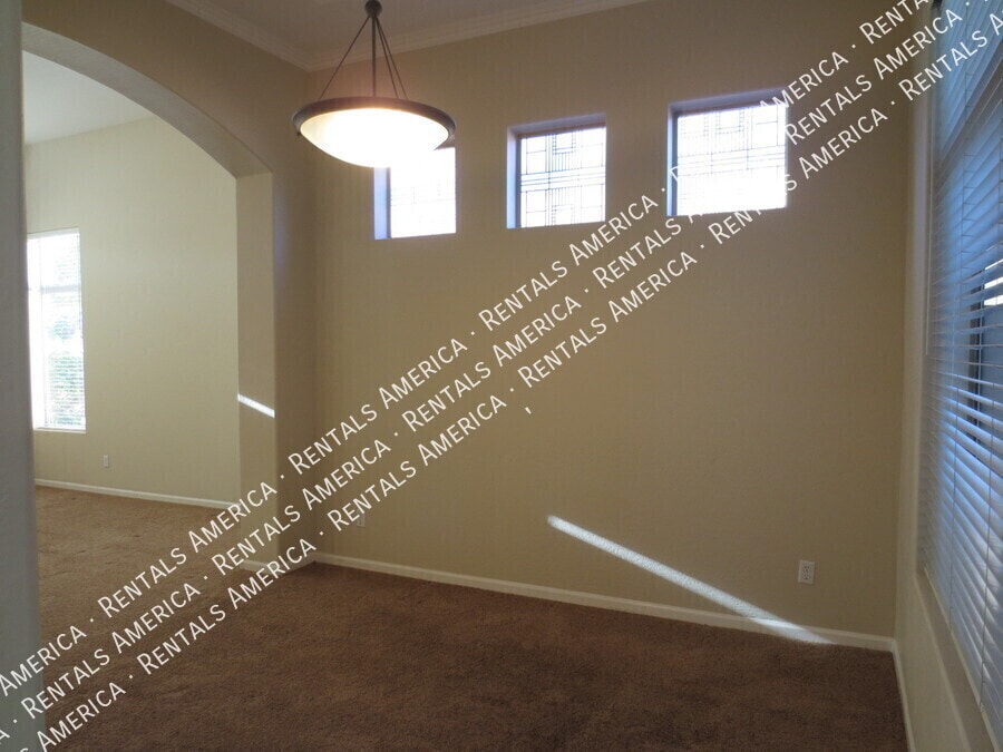 Building Photo - 2671 S Leonard Pl