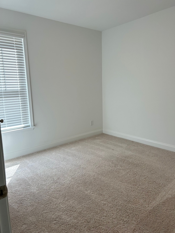Building Photo - 241 Abelia Mdws Dr