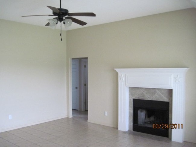 Building Photo - 761 County Rd 3340