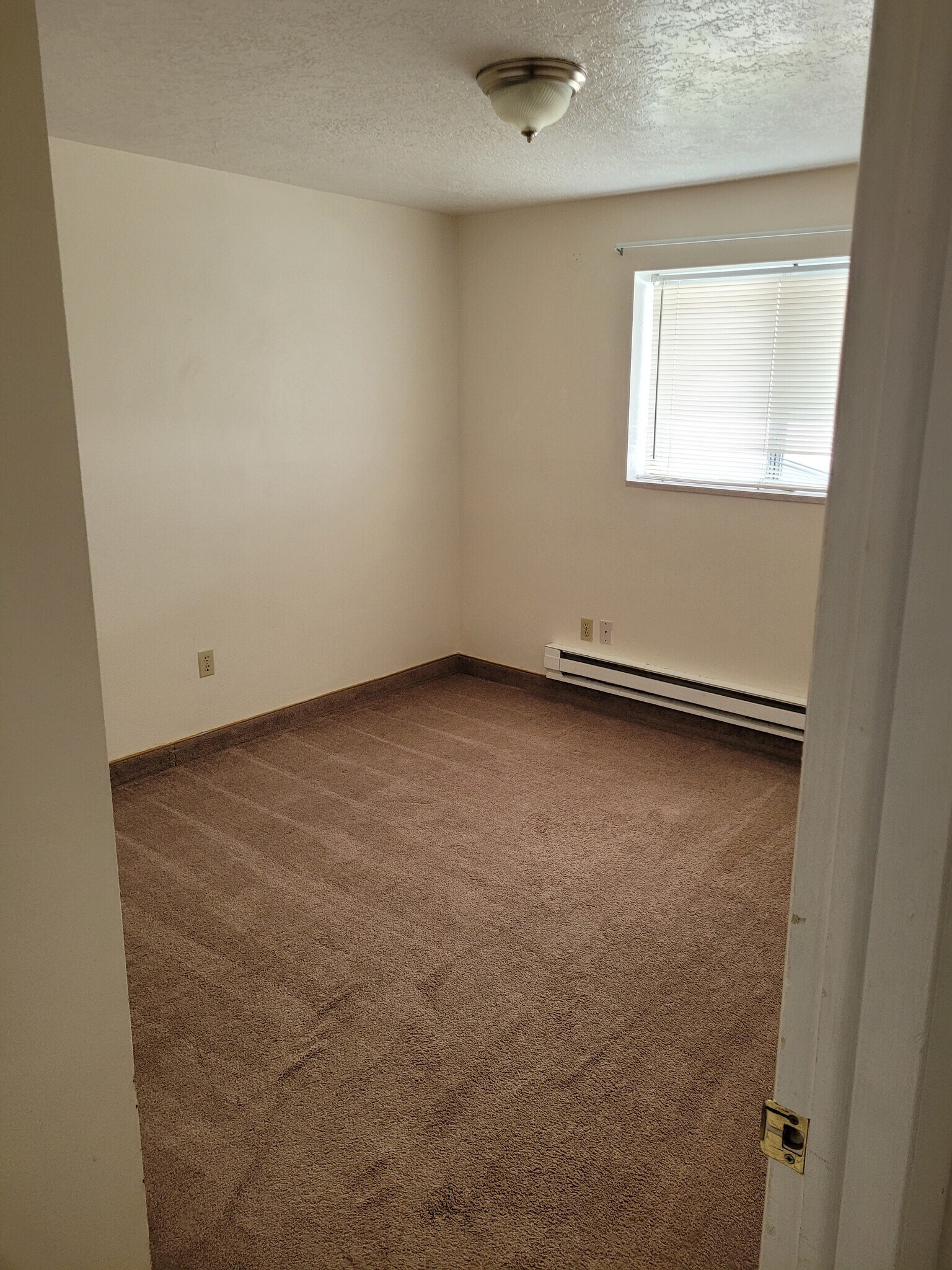 Bedroom 2 - 180 E 100 N