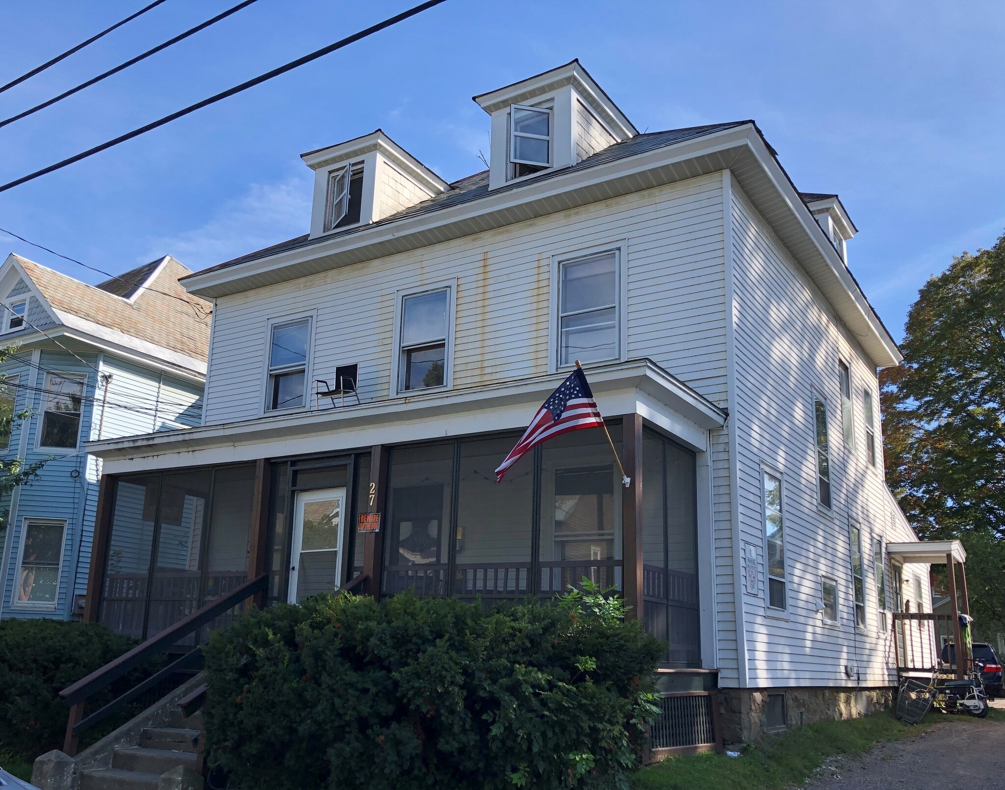 Building Photo - 27 Hickok Pl