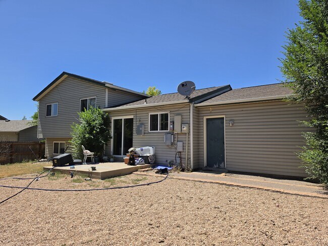 Building Photo - 11186 Forest Ave