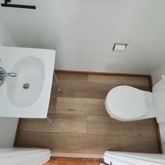 Building Photo - Charming Morley Field 3 bed 2 bath Home, p...