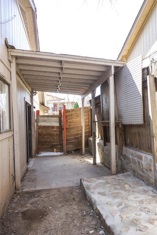 Building Photo - 1106 August Dr