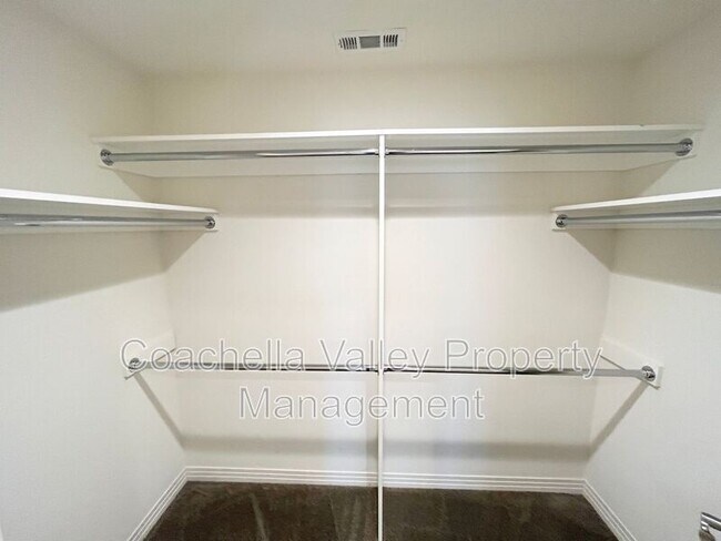 Building Photo - 80088 Ironbark Way