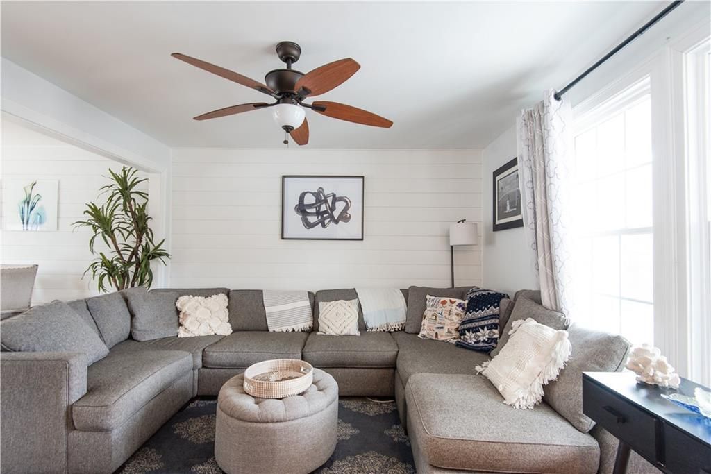 Building Photo - 88 Kay St