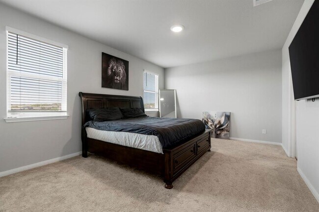 Building Photo - 212 Apache Plum Dr