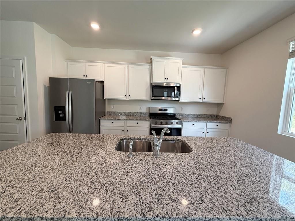 Building Photo - 174 Woodbrook Trl