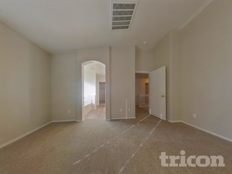 Building Photo - 25825 W Crown King Rd