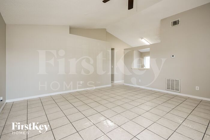 Building Photo - 3753 Dartford Dr