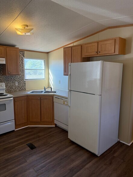 Building Photo - 2070 Krist Ln