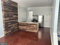 Building Photo - 628 N 16th St