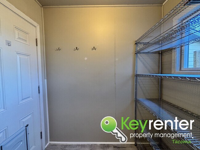Building Photo - Charming 2 Bedroom Home for Rent in Tacoma...