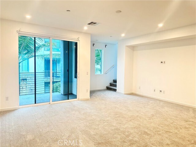 Building Photo - 126 Schick